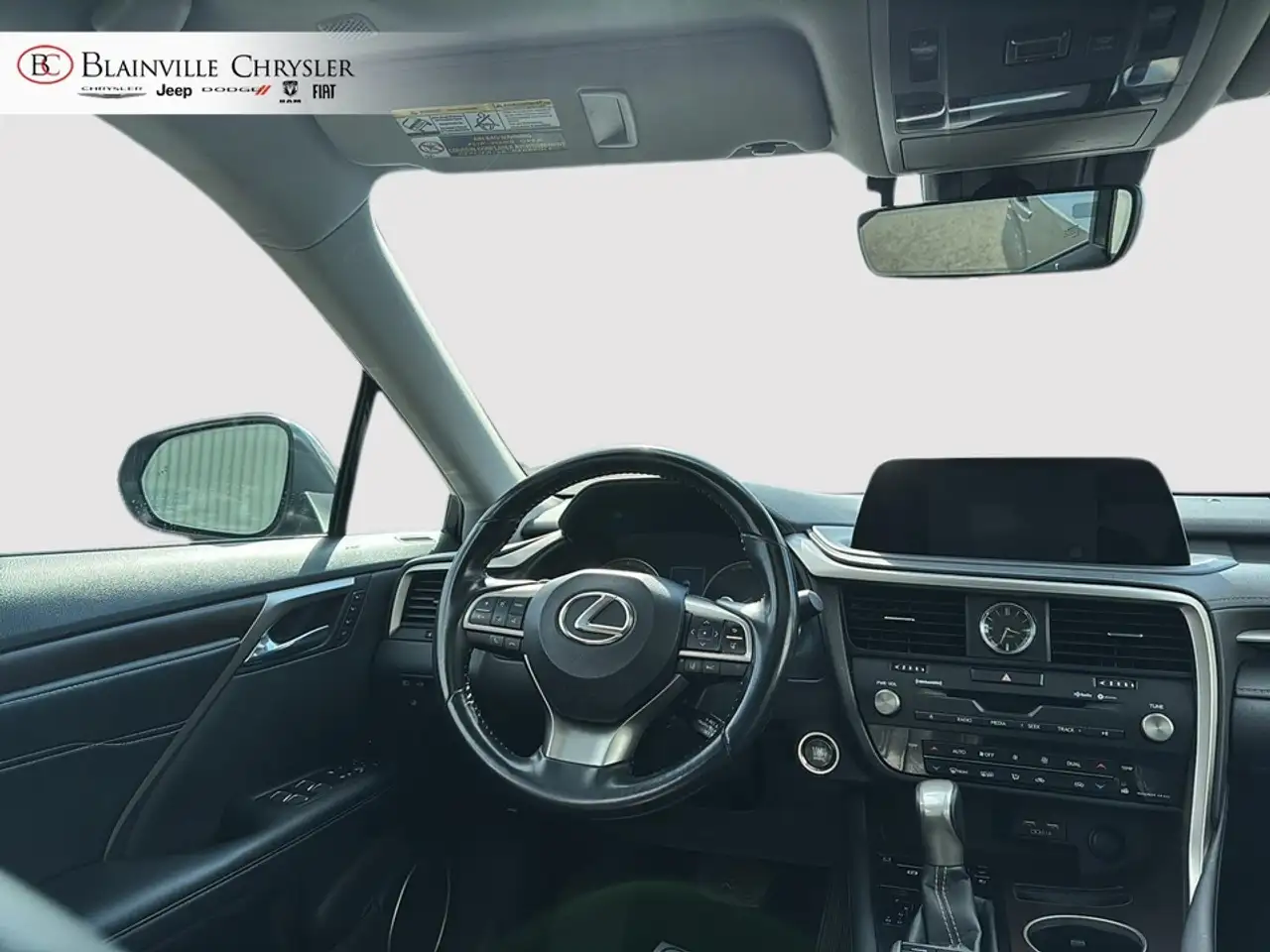 Lexus RX - Image 19