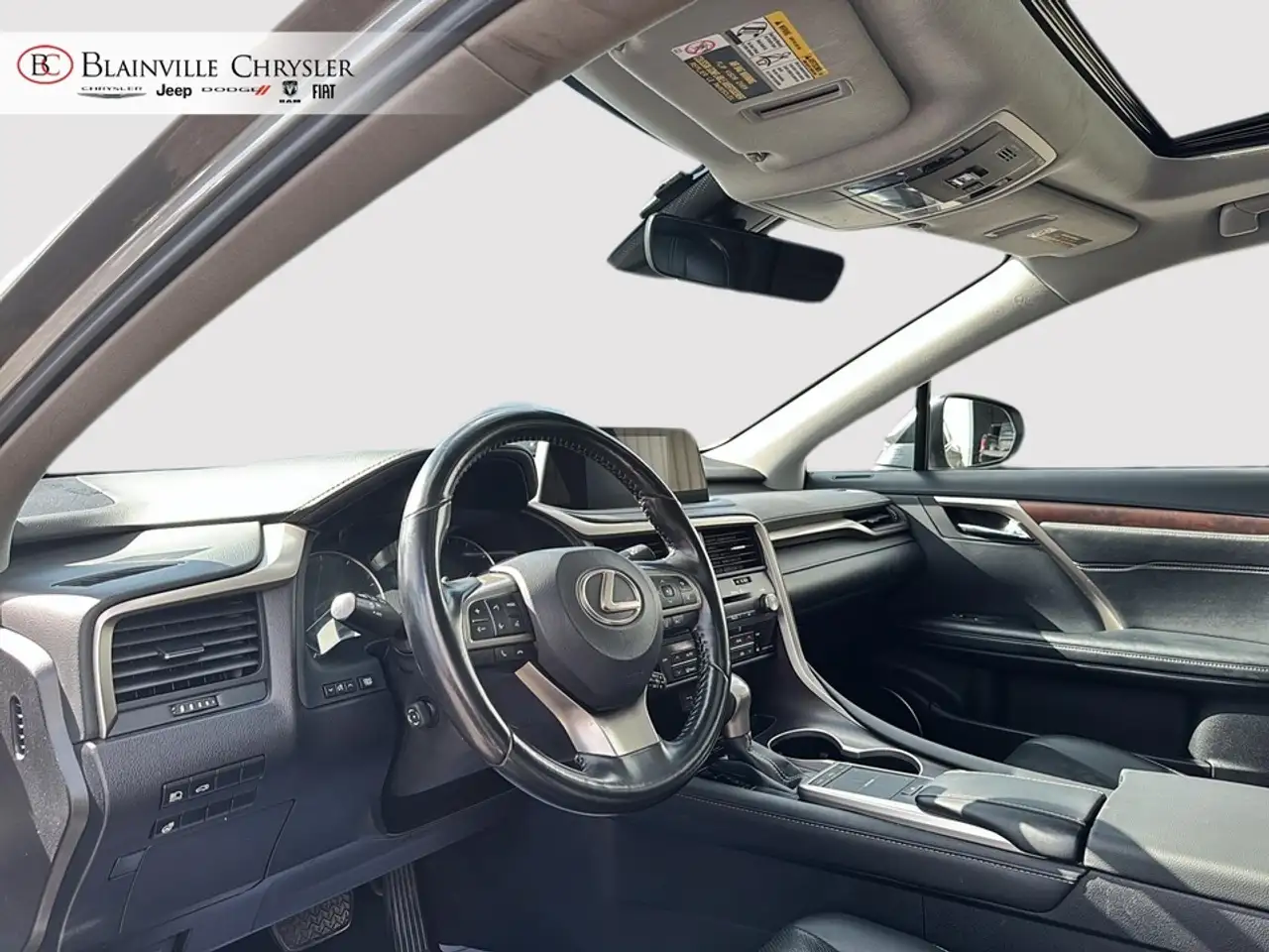 Lexus RX - Image 12