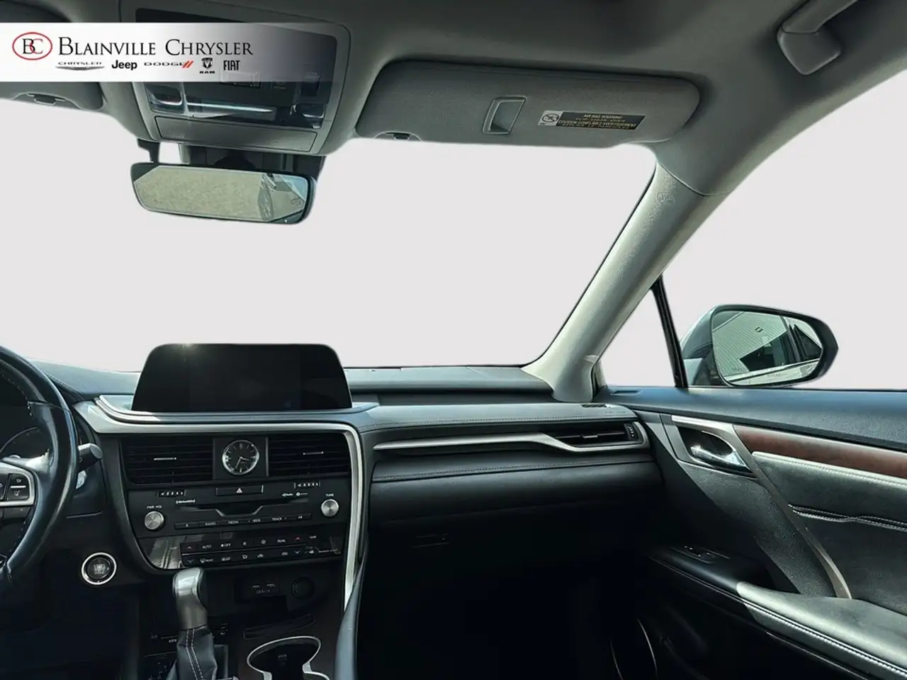 Lexus RX - Image 22