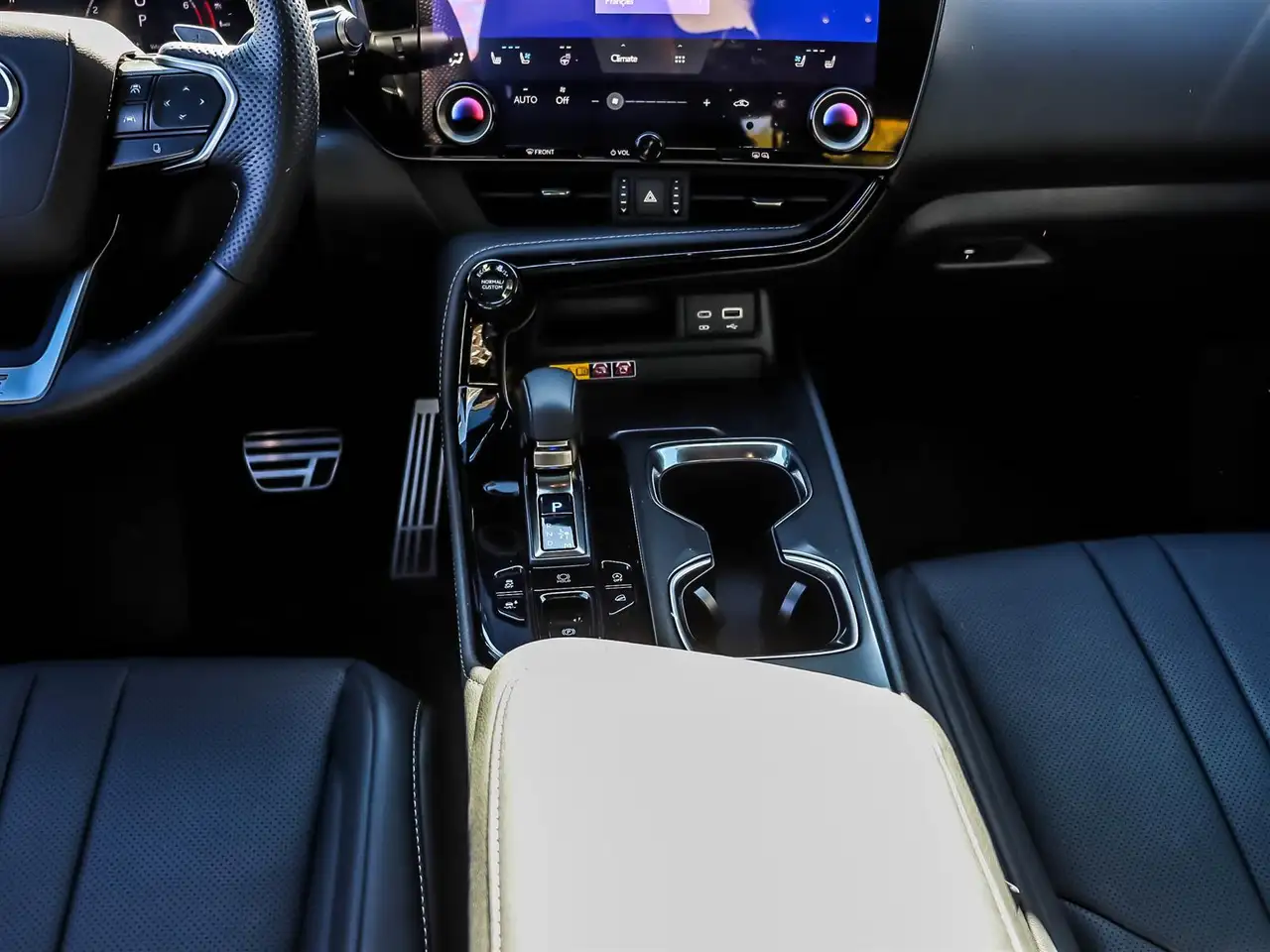 Lexus NX - Image 11