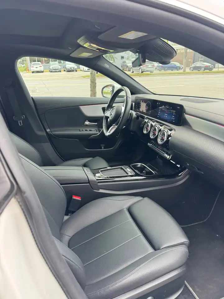 Mercedes-Benz CLA - Image 28