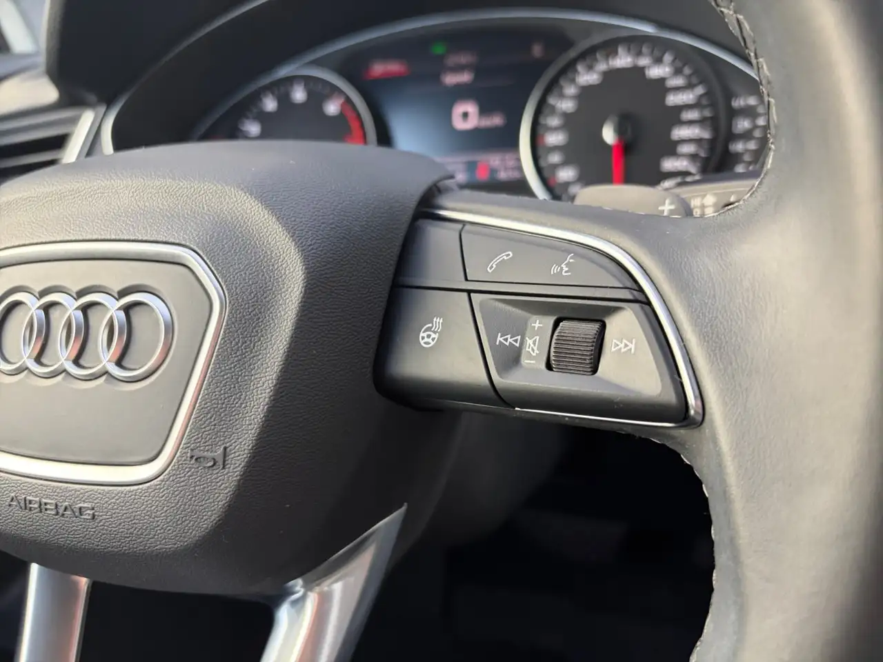 Audi Q5 - Image 30