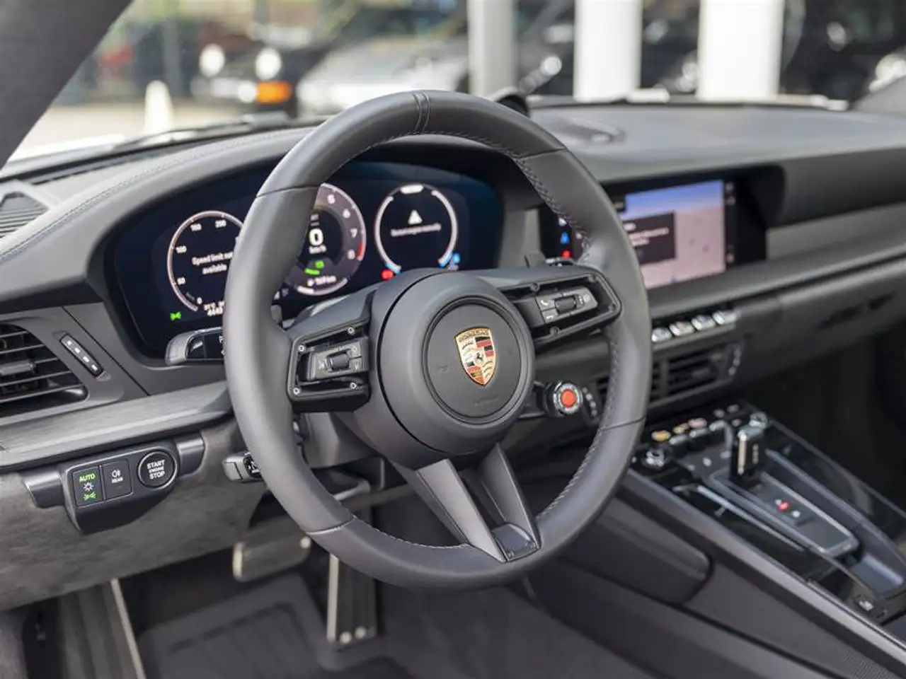 Porsche 911 - Image 25