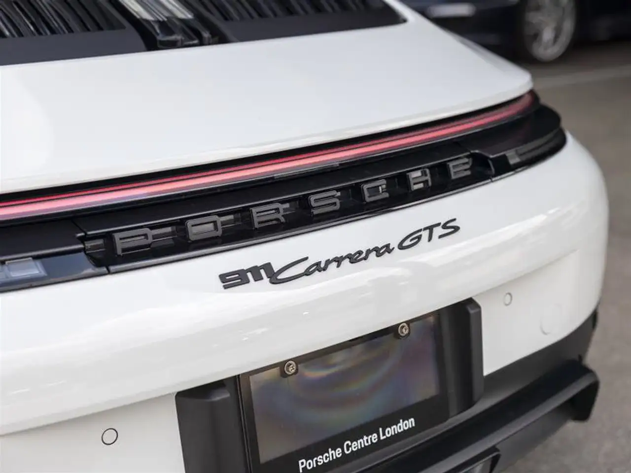 Porsche 911 - Image 10