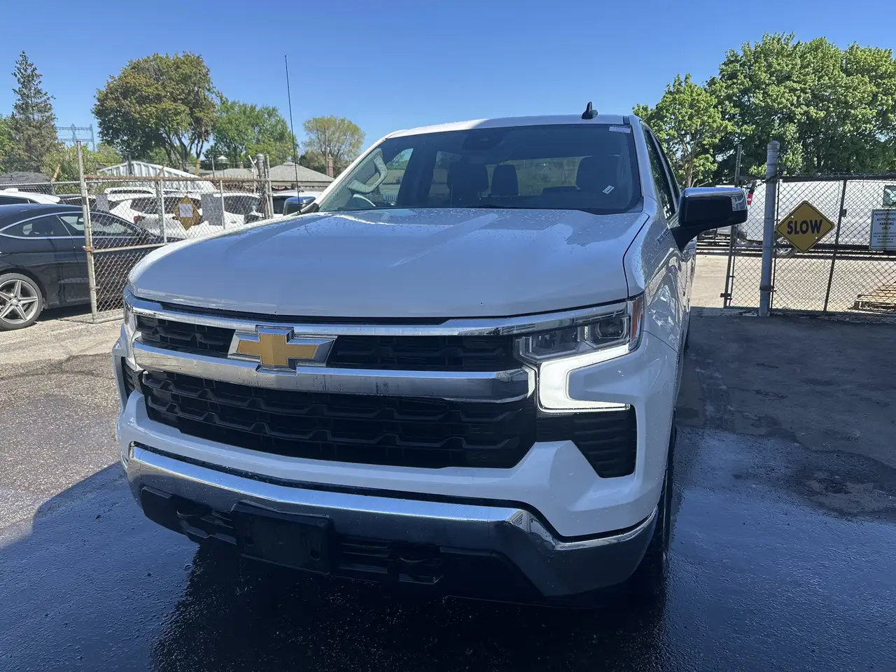 Chevrolet Silverado 1500 - Image 1