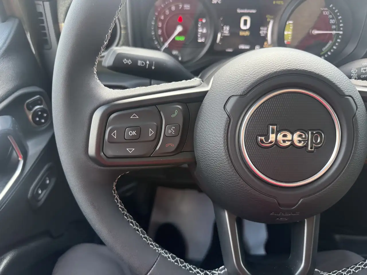 Jeep Wrangler - Image 19