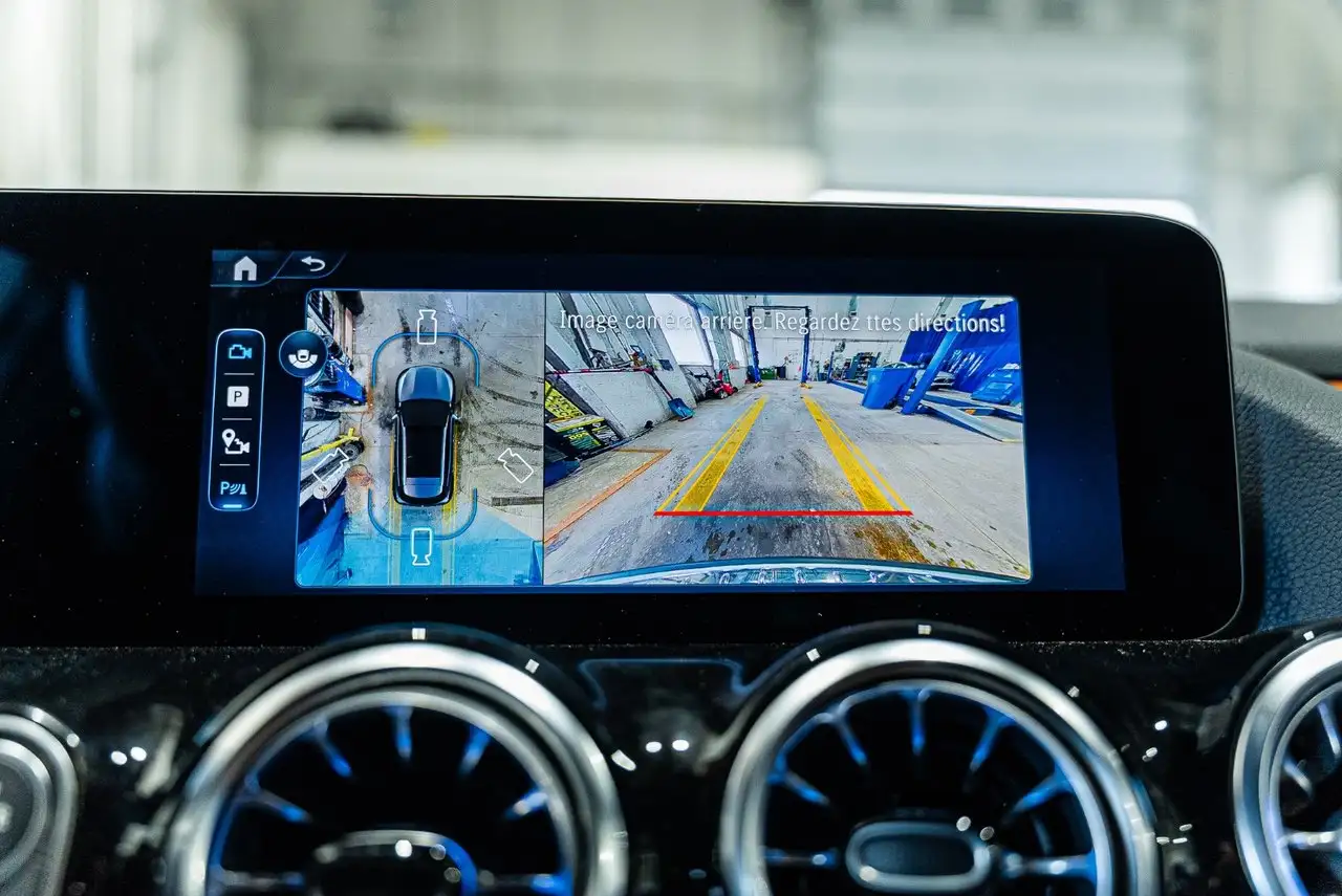 Mercedes-Benz GLA - Image 15