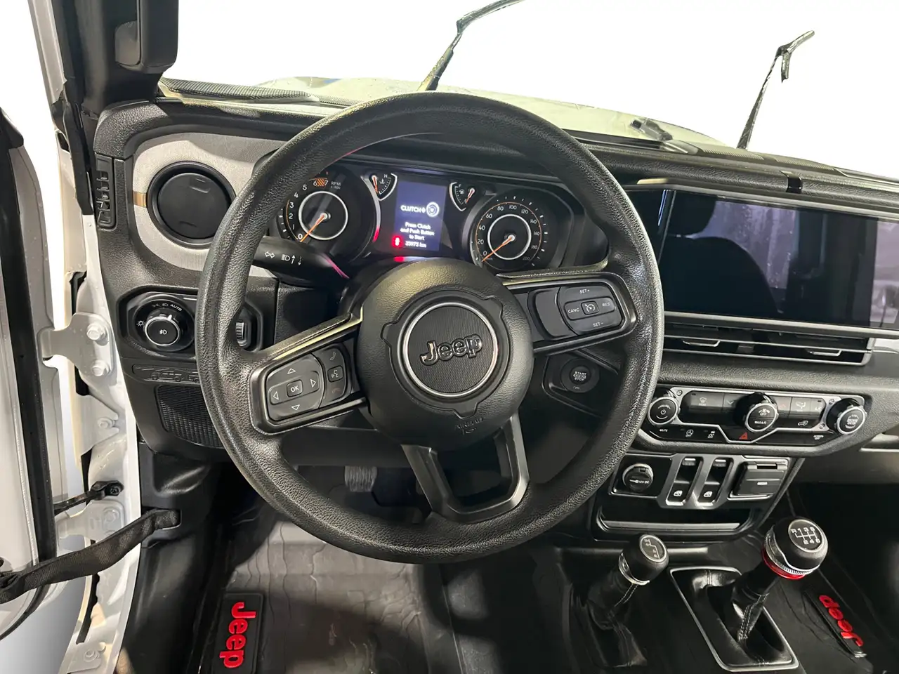 Jeep Wrangler - Image 12