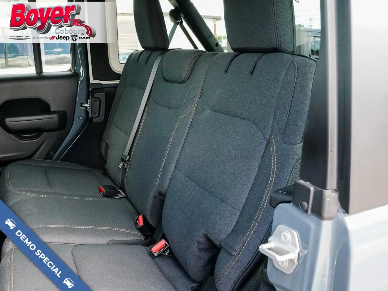 Jeep Wrangler - Image 10