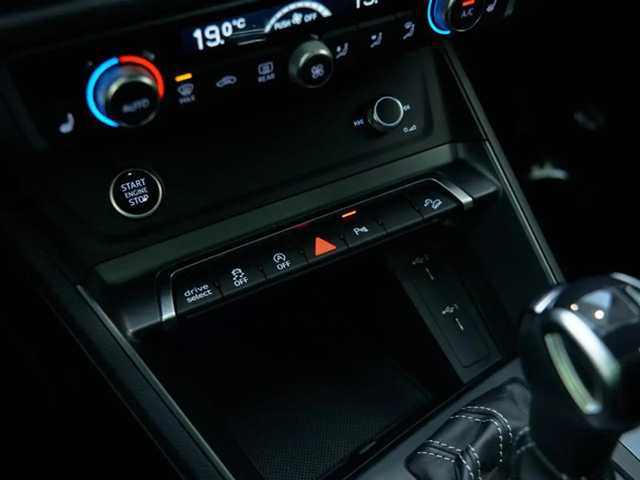 Audi Q3 - Image 37