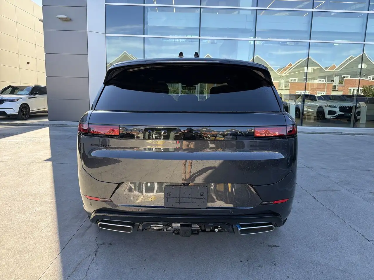 Land Rover Range Rover Sport - Image 4