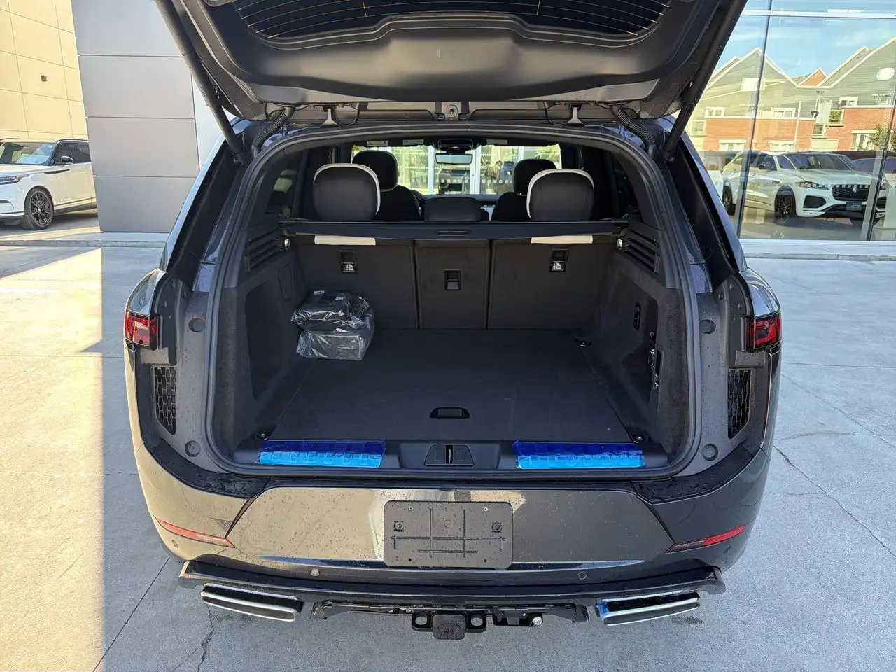 Land Rover Range Rover Sport - Image 21