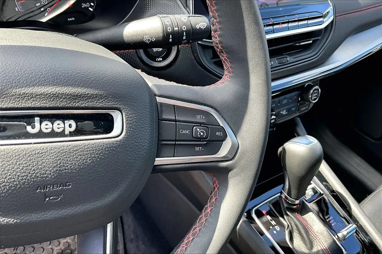 Jeep Compass - Image 13