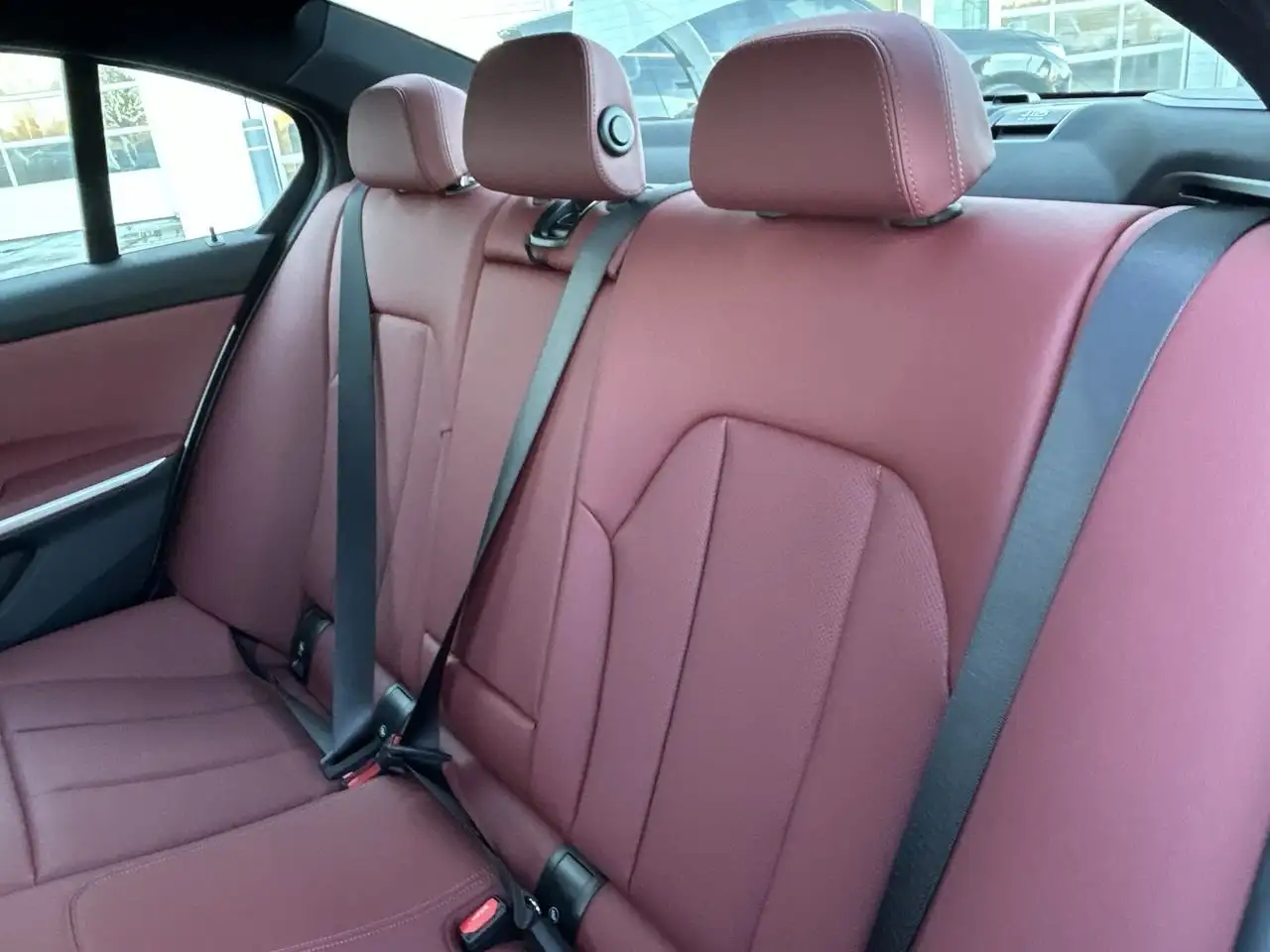 BMW 3 Series - Image 31