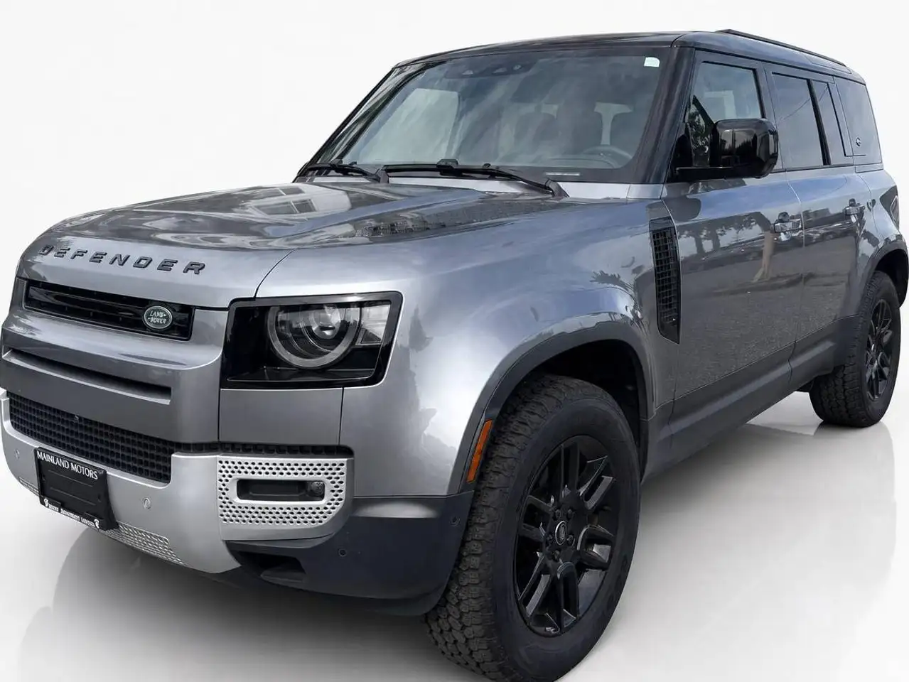 Land Rover Defender - Image 14