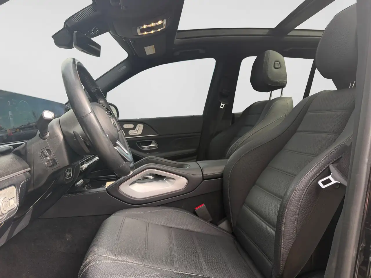 Mercedes-Benz GLE - Image 11