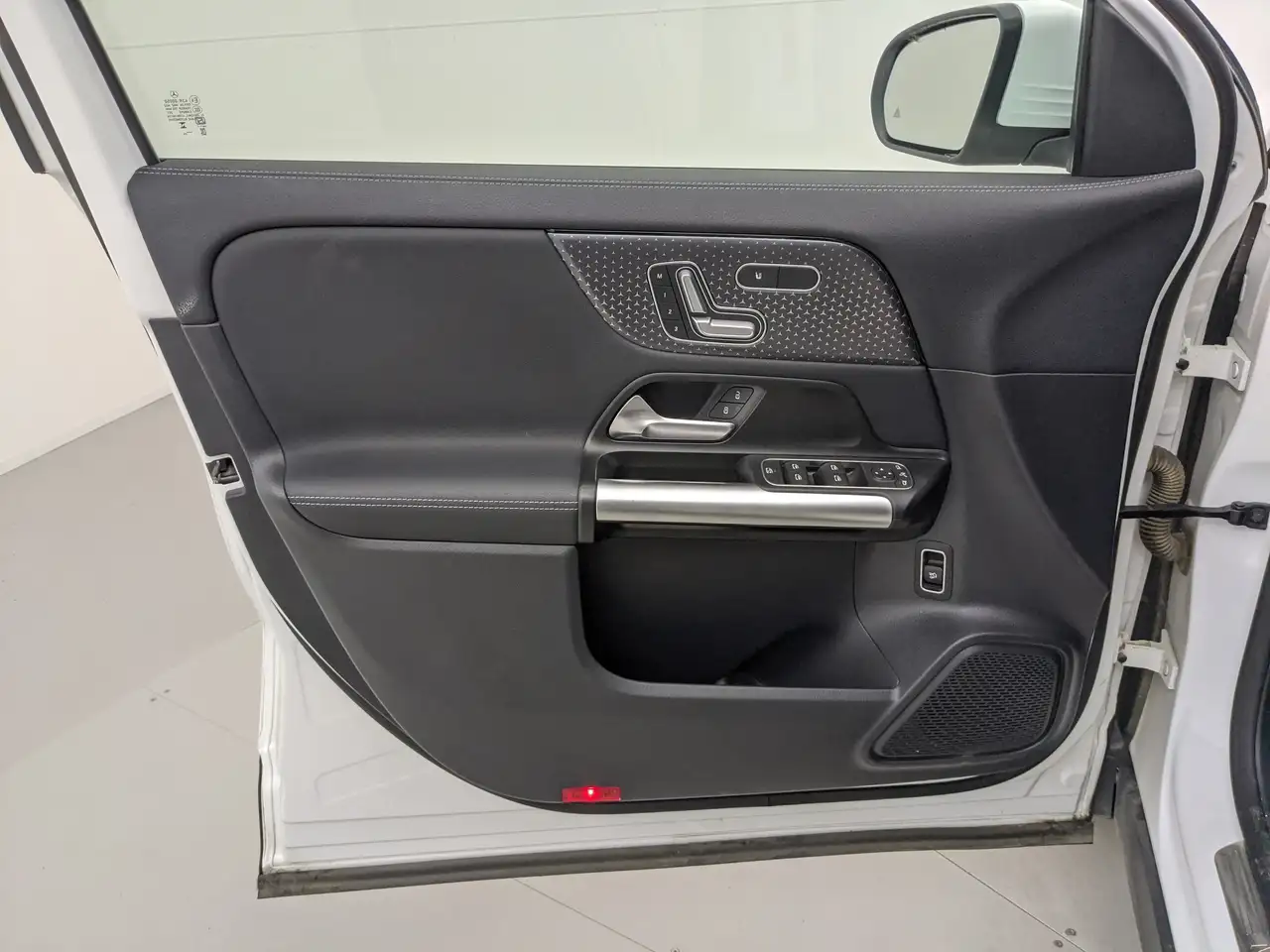 Mercedes-Benz GLA - Image 28