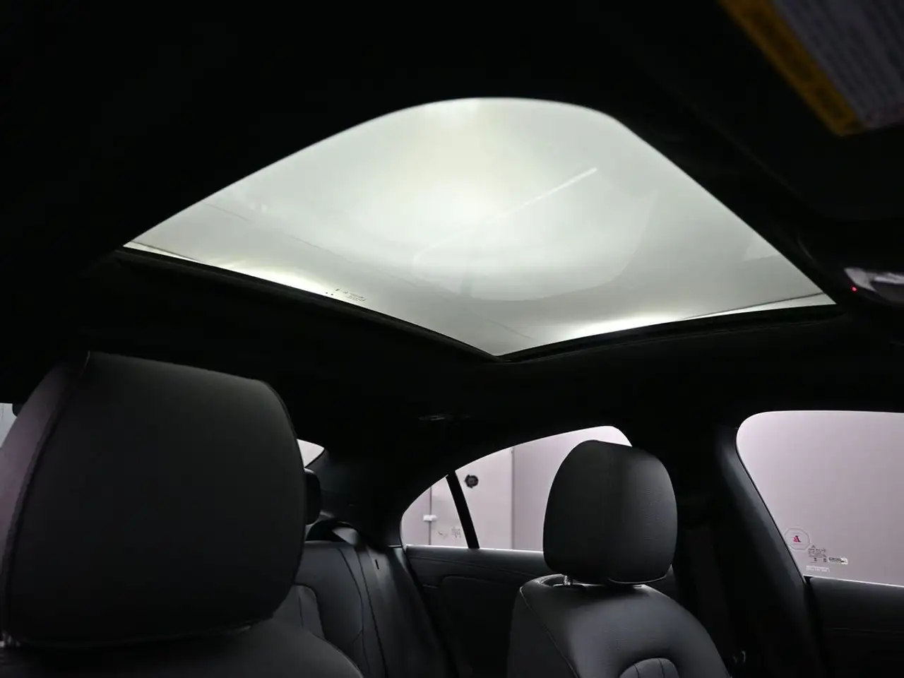 Mercedes-Benz CLA - Image 24