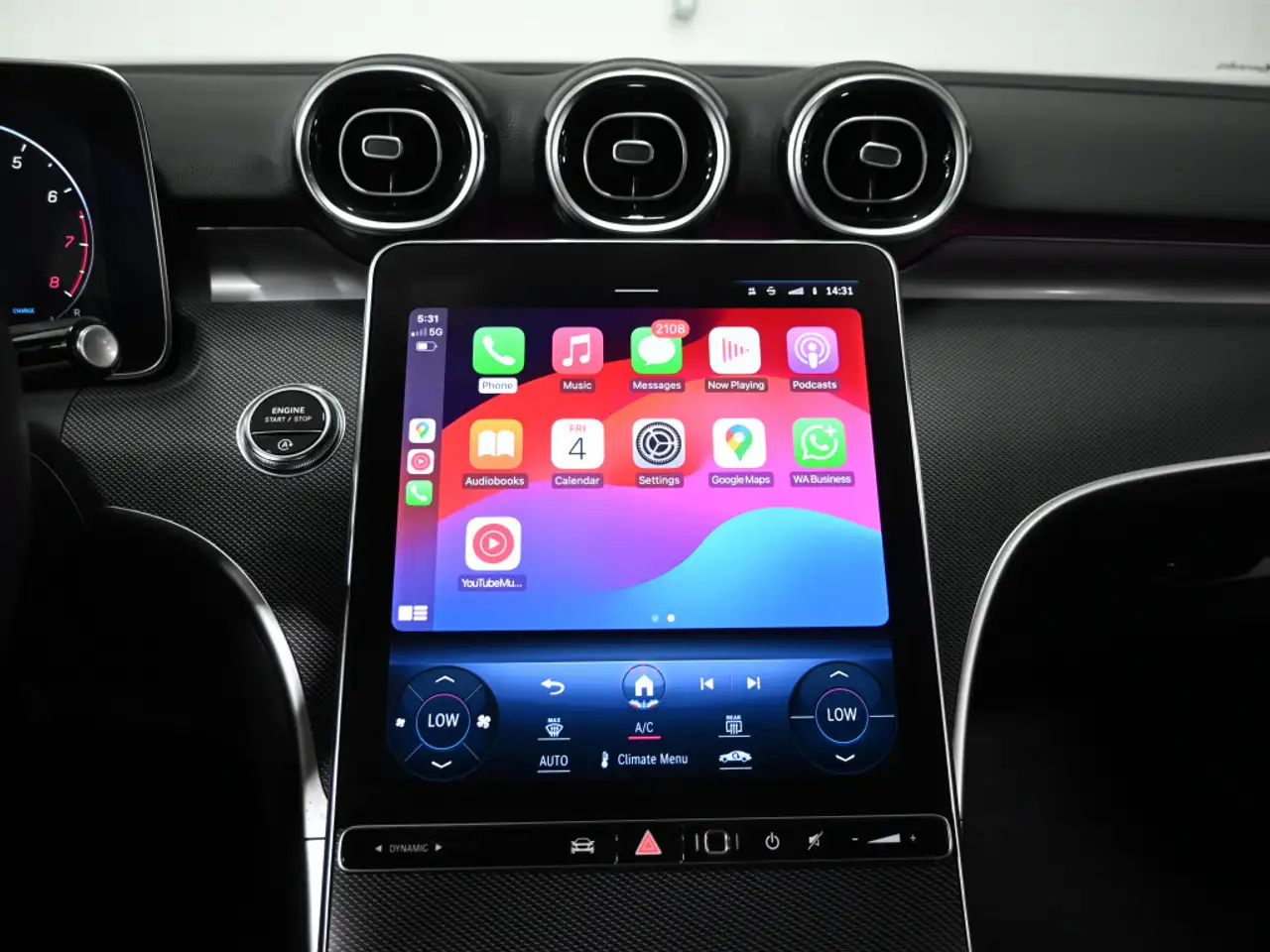 Mercedes-Benz C-Class - Image 16