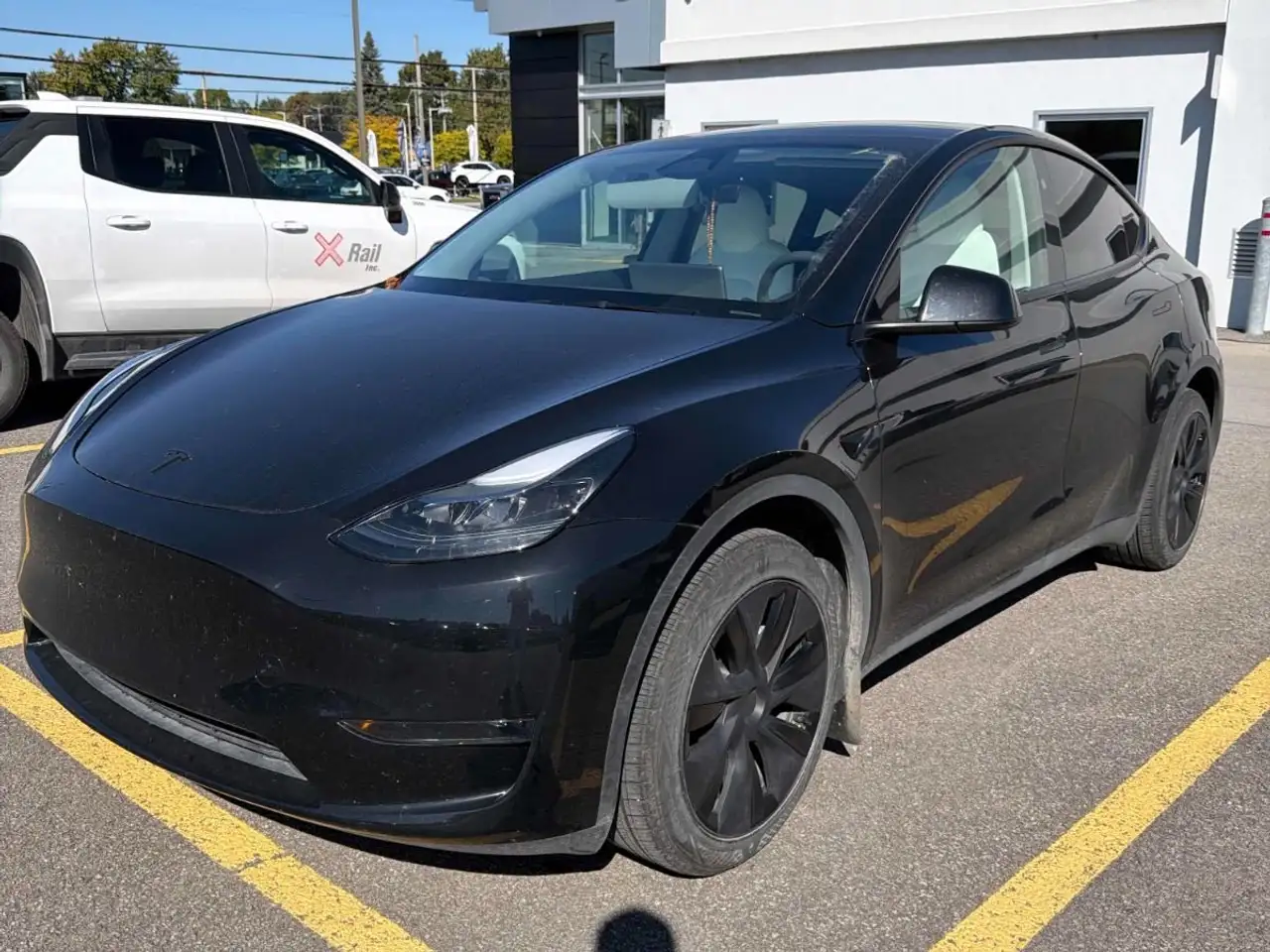 Tesla Model Y - Image 1