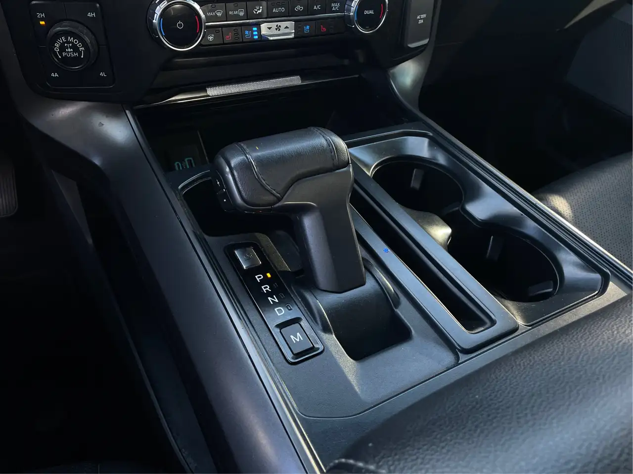 Ford F-150 - Image 31