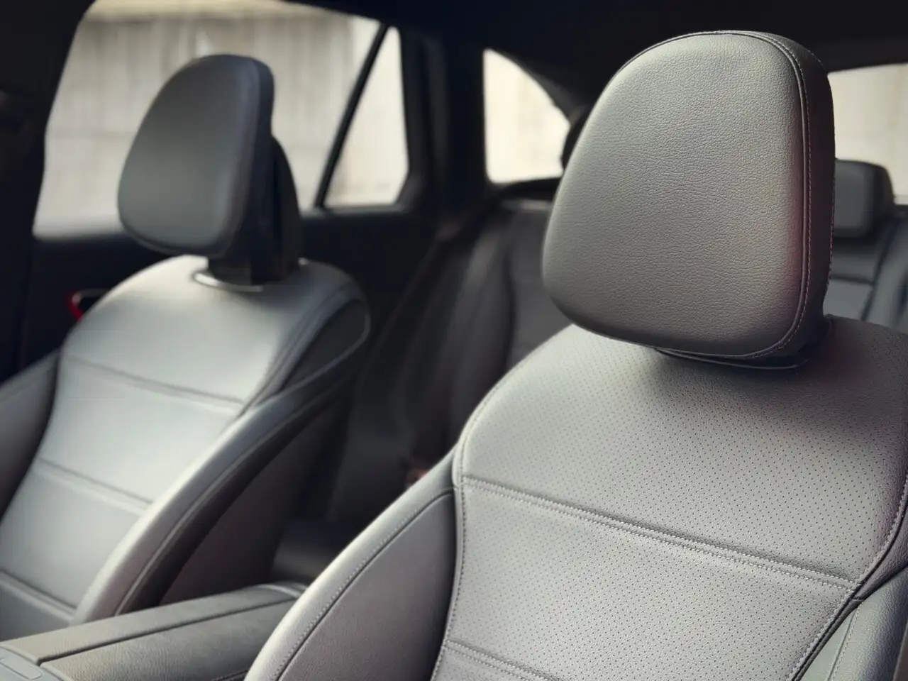 Mercedes-Benz GLC - Image 25