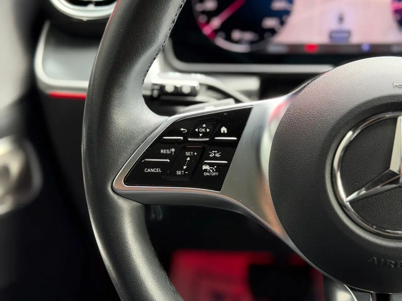 Mercedes-Benz GLC - Image 10