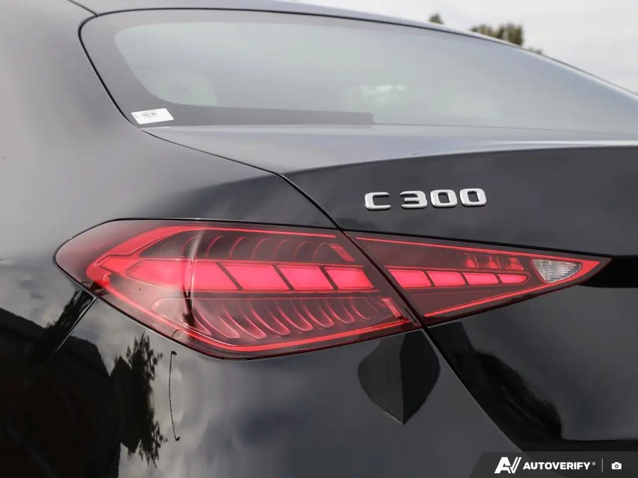 Mercedes-Benz C-Class - Image 11