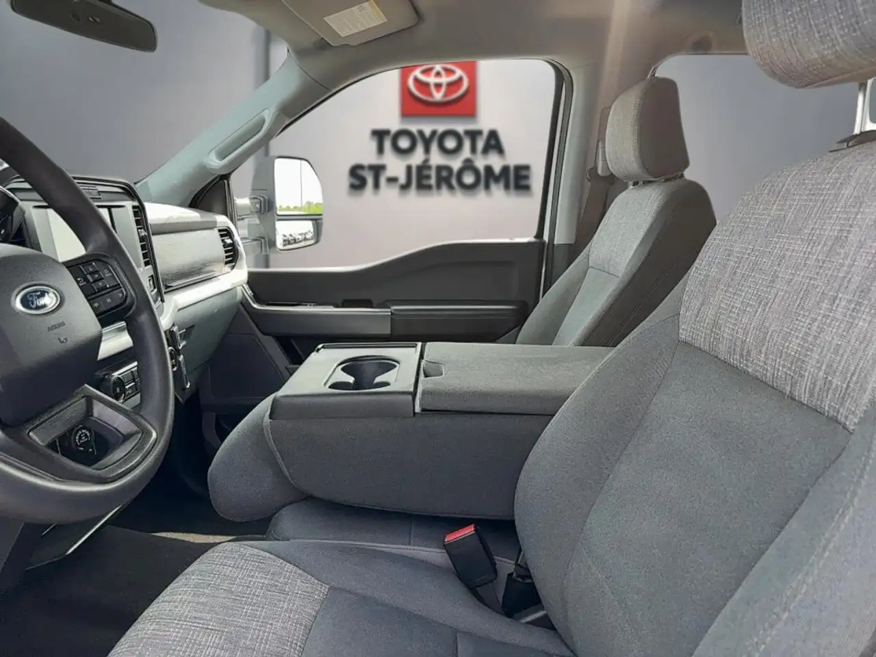 Ford F-150 - Image 22
