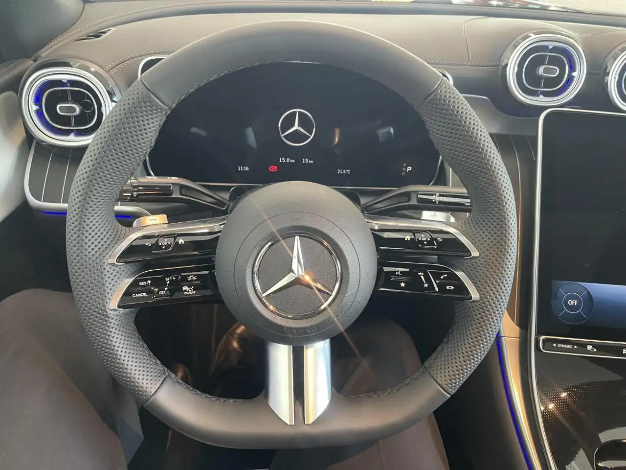 Mercedes-Benz GLC - Image 14