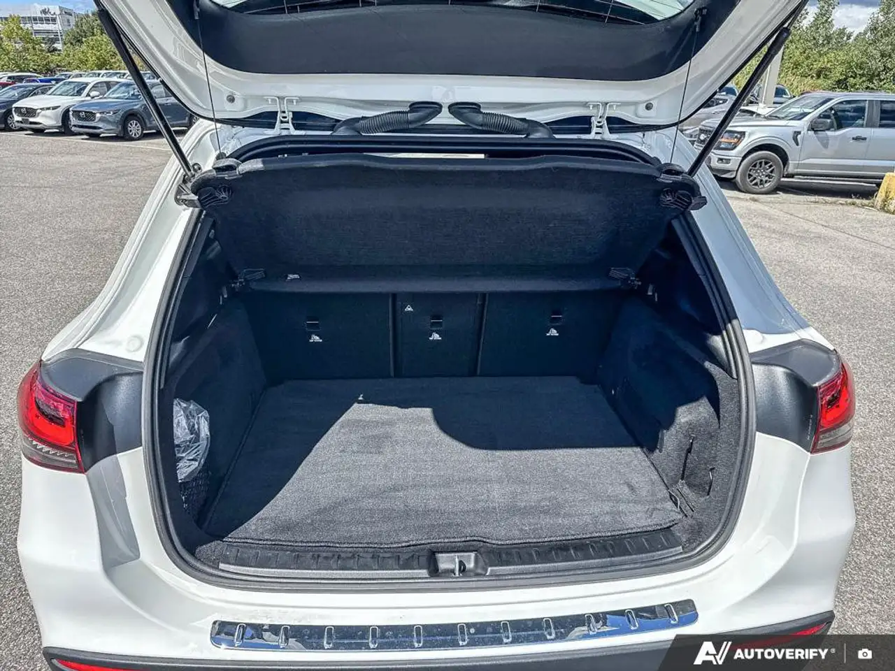 Mercedes-Benz GLA - Image 15