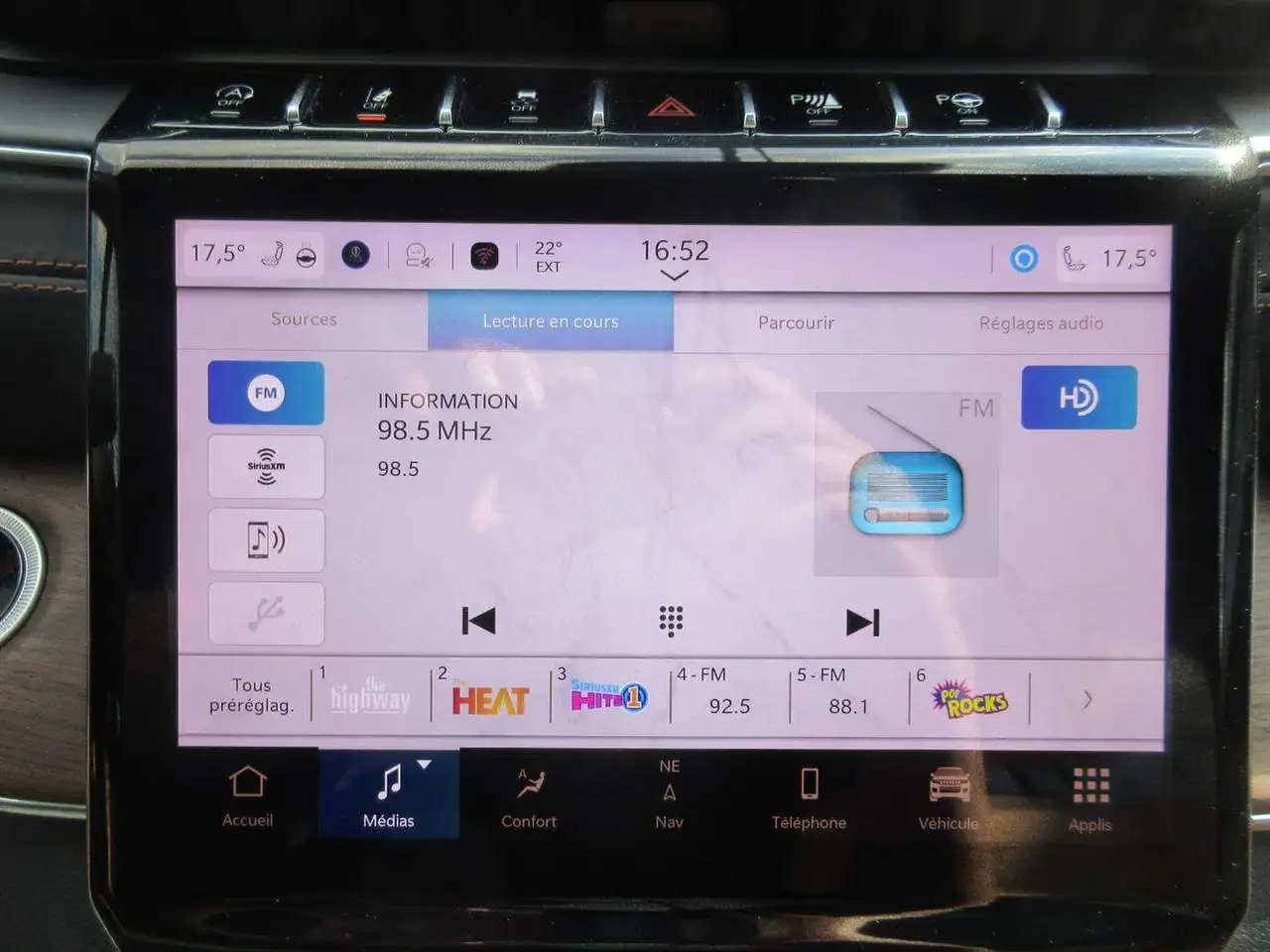Jeep Grand Cherokee - Image 35