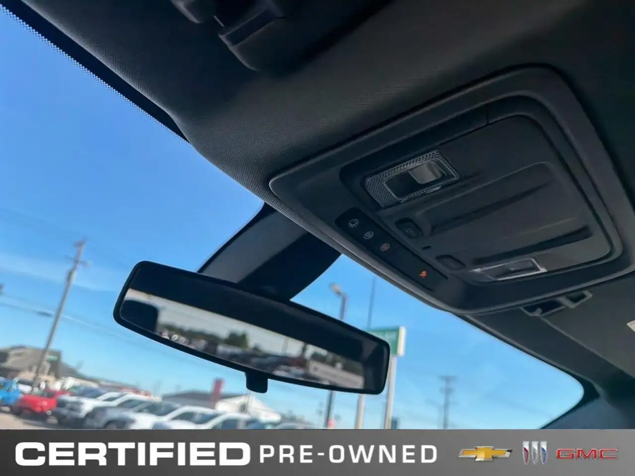 Chevrolet Silverado 1500 - Image 25