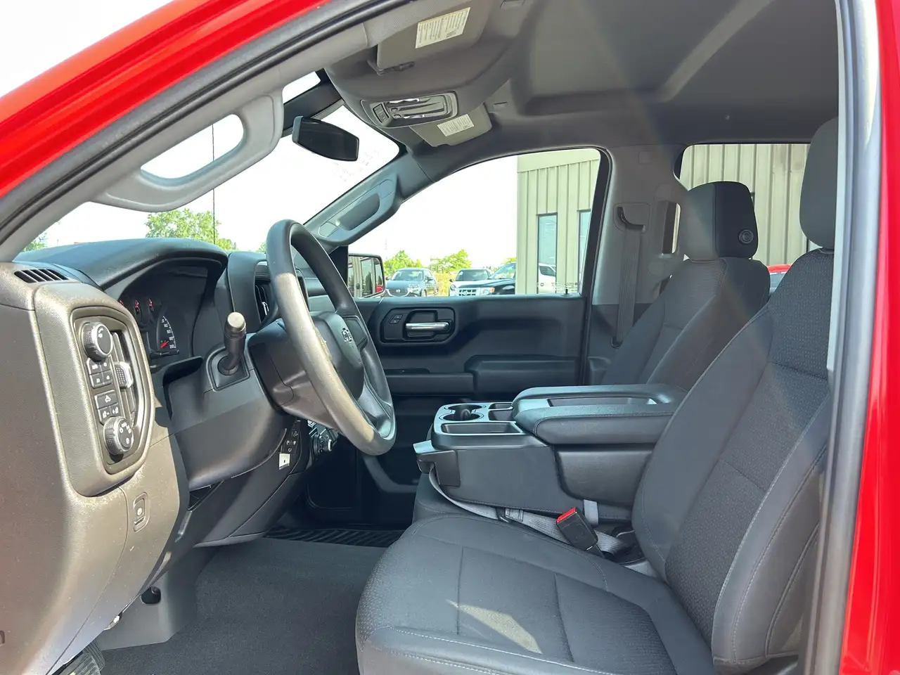 Chevrolet Silverado 1500 - Image 11