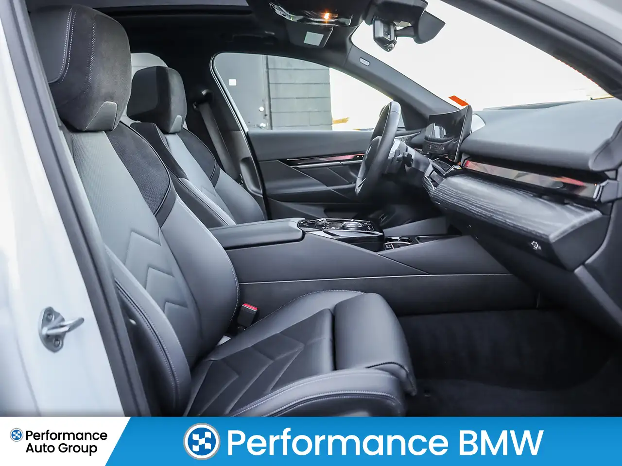 BMW 5 Series - Image 13