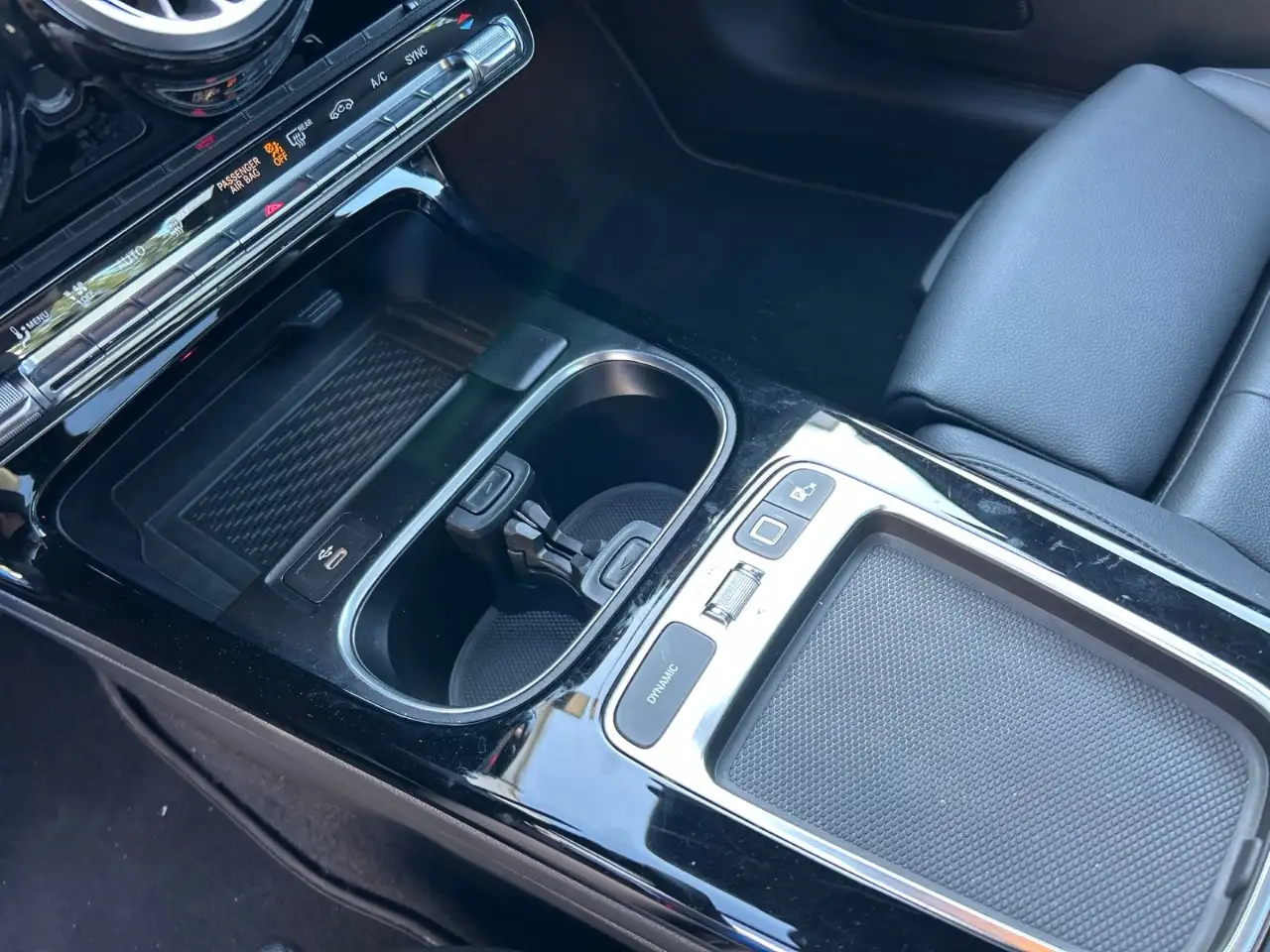 Mercedes-Benz CLA - Image 11