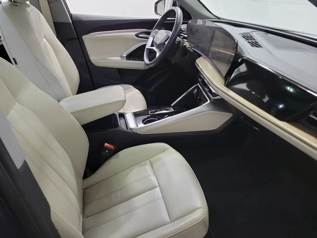 Audi Q5 - Image 23