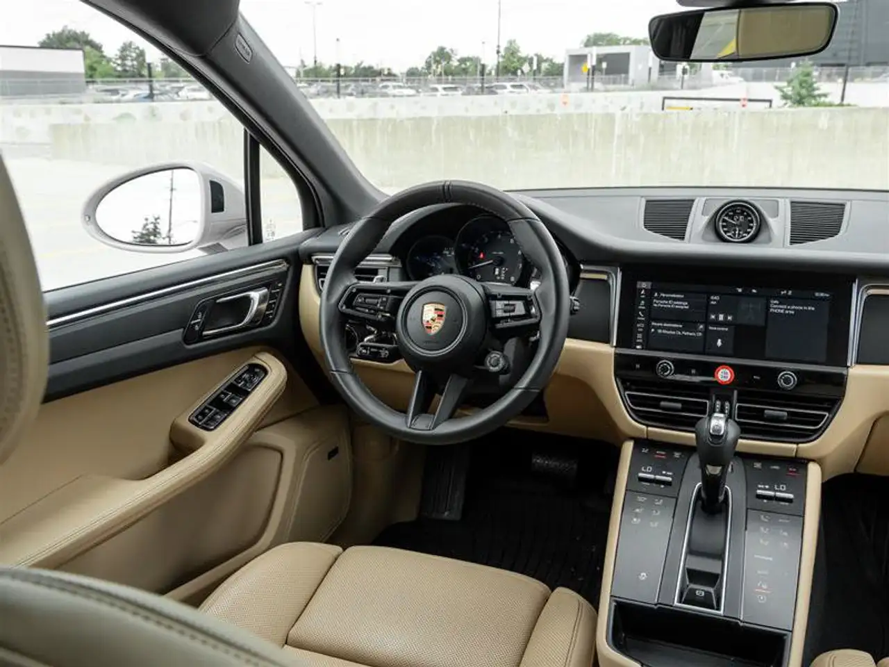 Porsche Macan - Image 45
