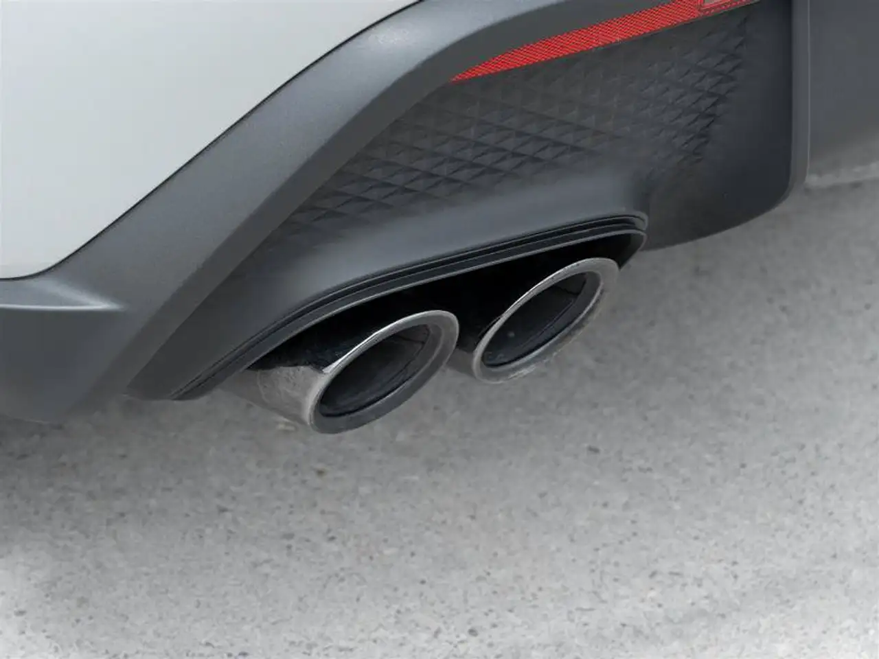 Porsche Macan - Image 9