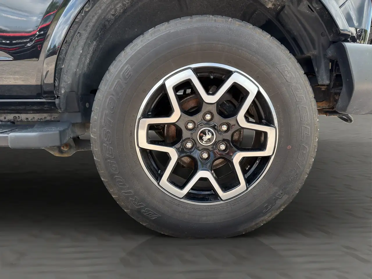 Ford Bronco - Image 22