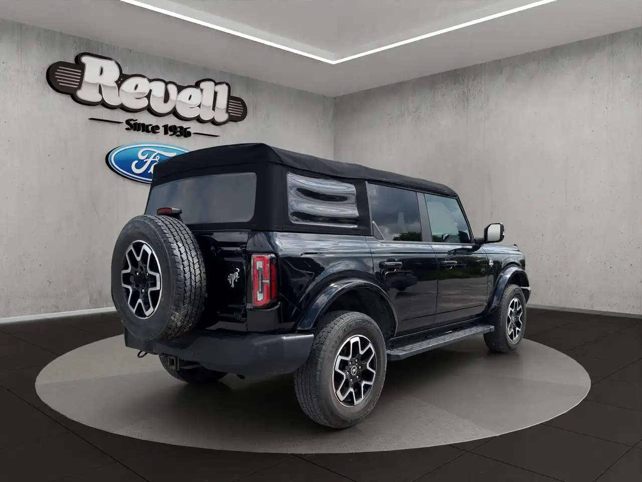 Ford Bronco - Image 6