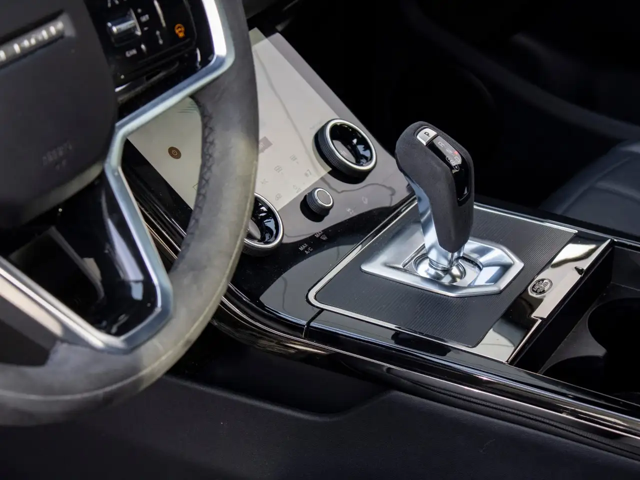 Land Rover Range Rover Evoque - Image 20