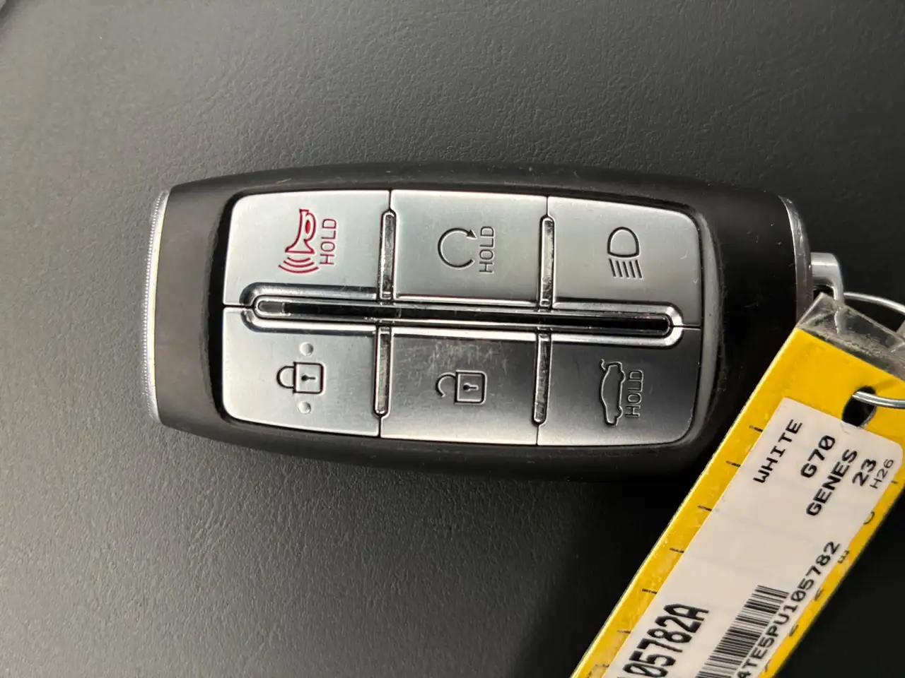 Genesis G70 - Image 17