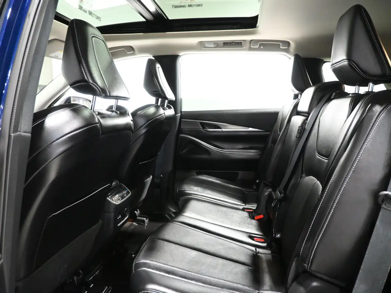 Infiniti QX60 - Image 26