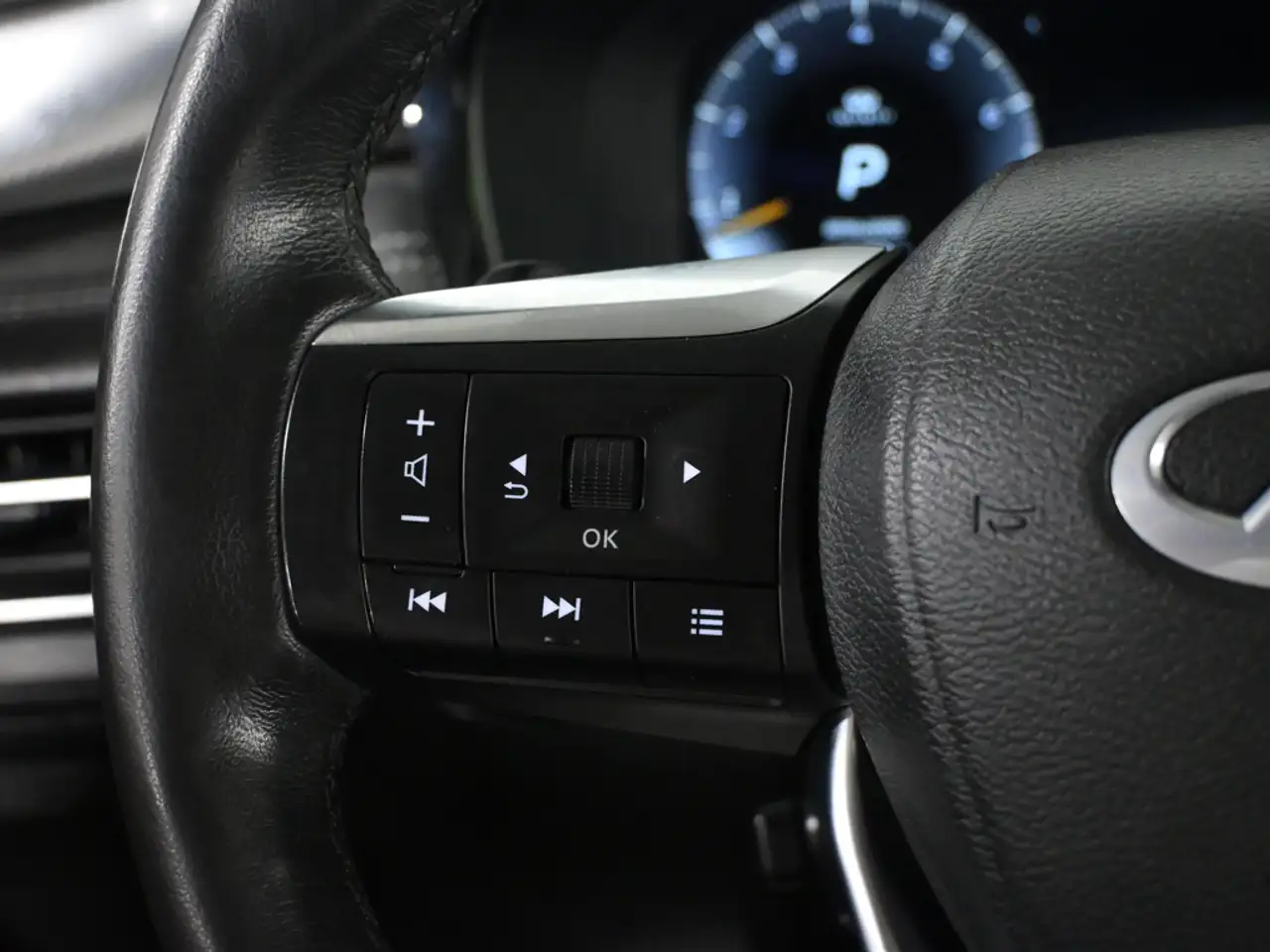 Infiniti QX60 - Image 16