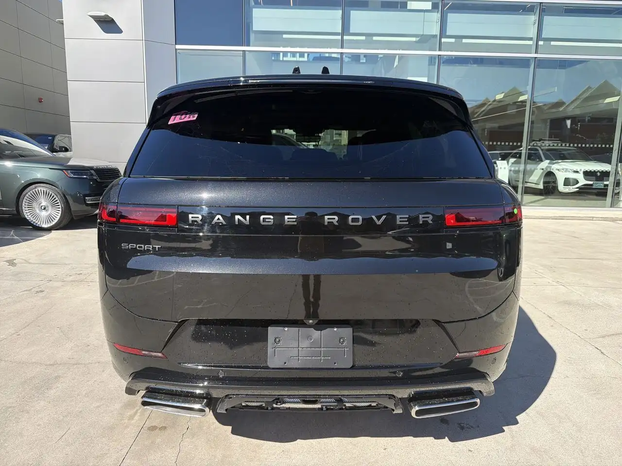 Land Rover Range Rover Sport - Image 4
