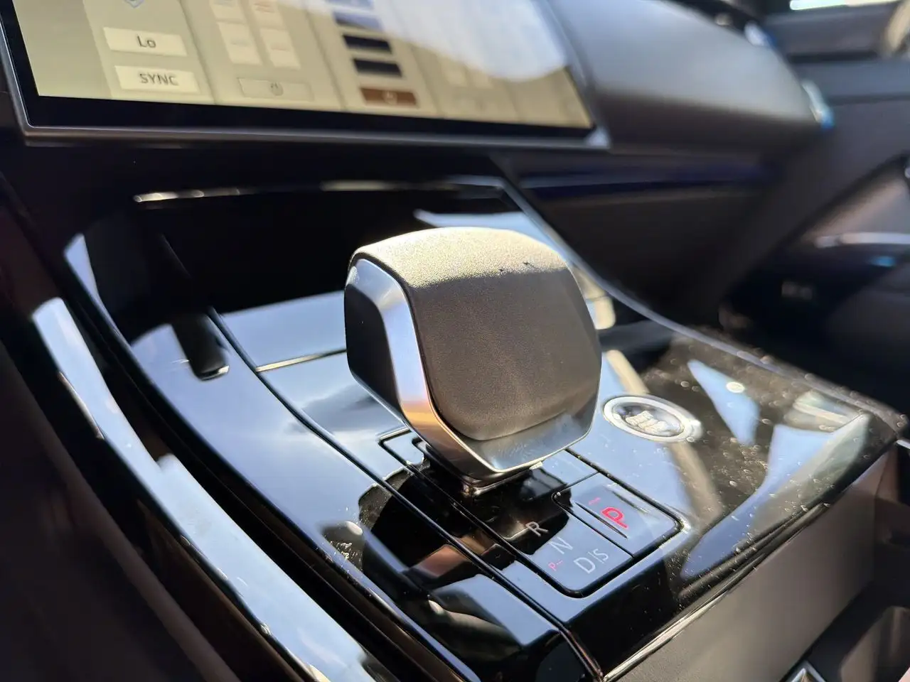 Land Rover Range Rover Sport - Image 17