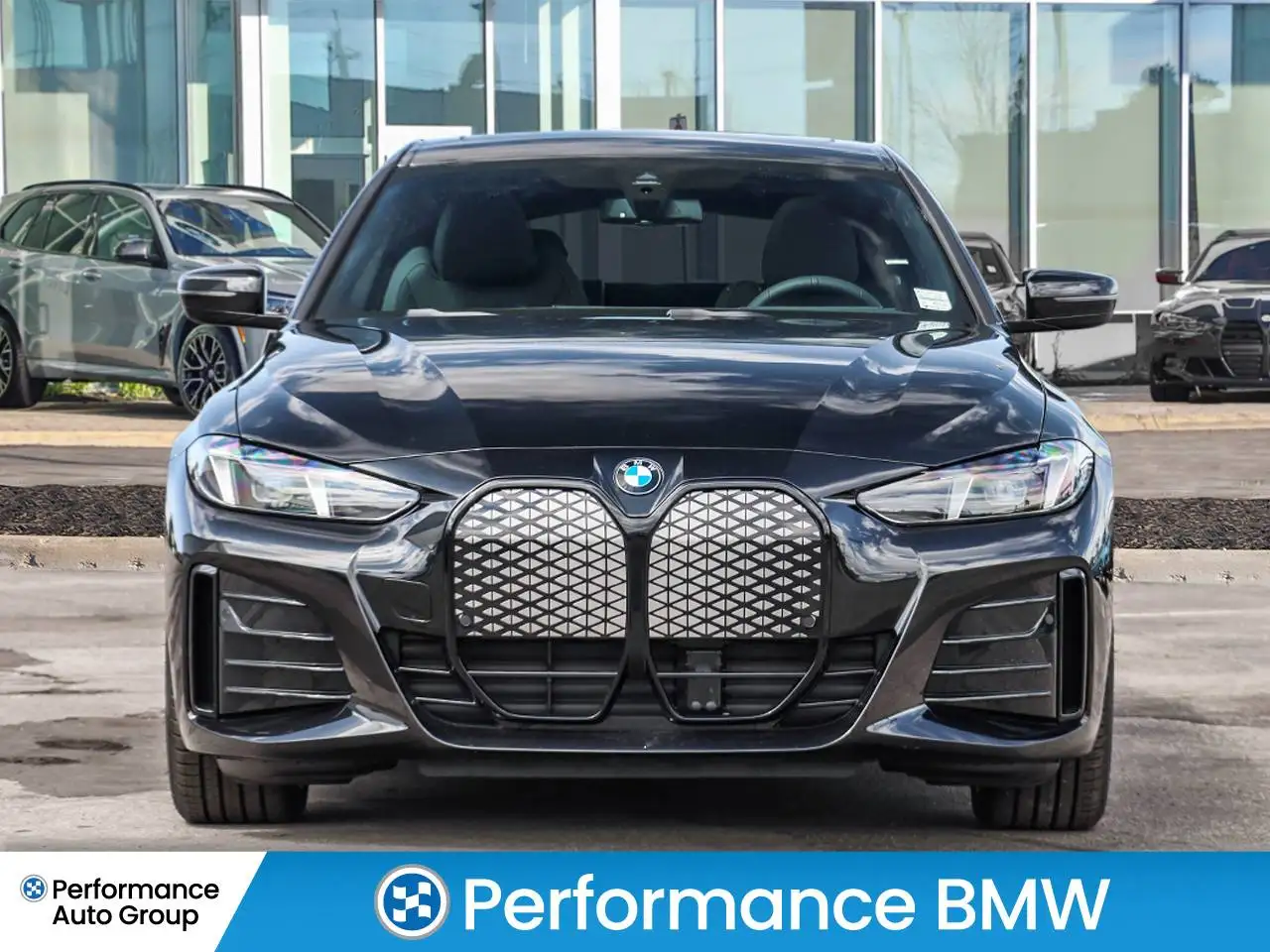BMW i4 - Image 4