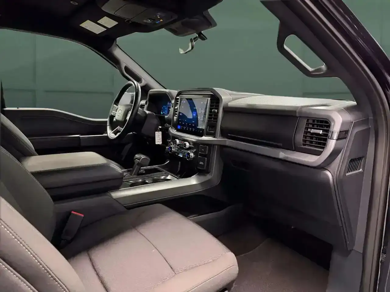 Ford F-150 - Image 8