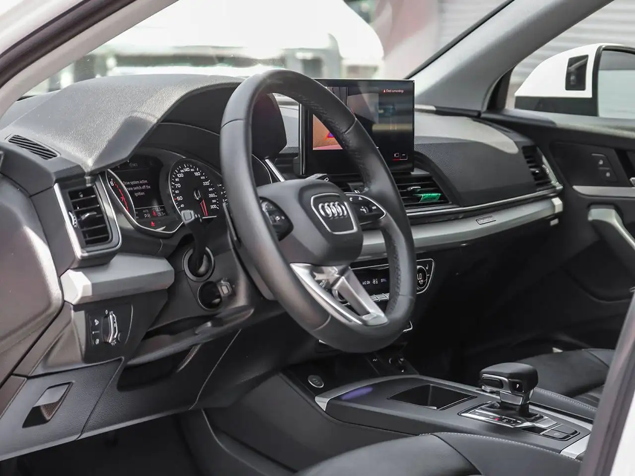 Audi Q5 - Image 14